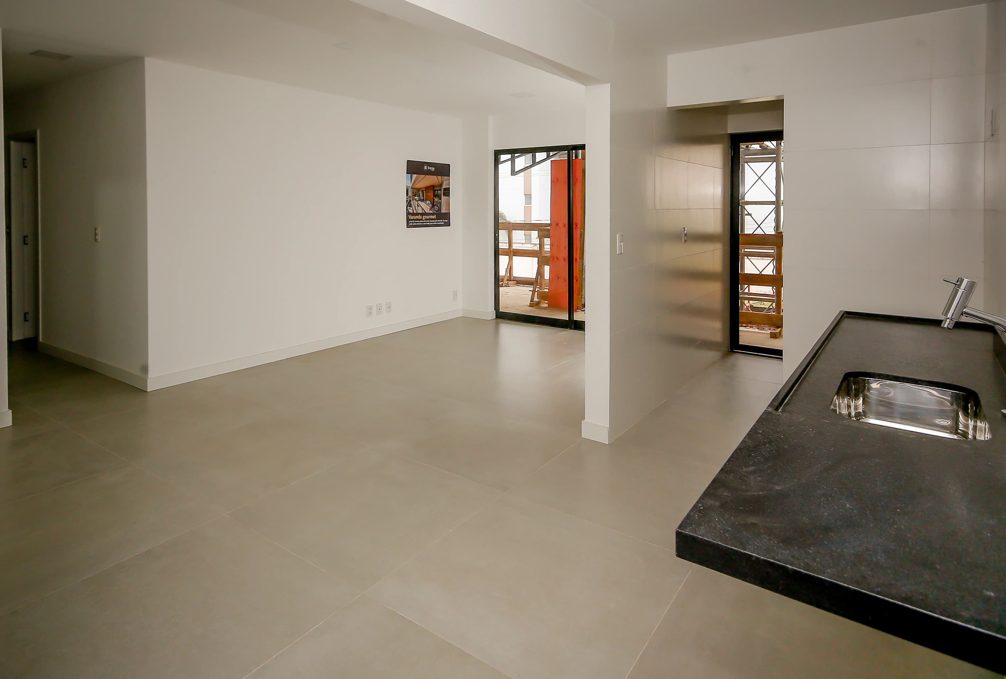 Apartamento decorado/acabamento