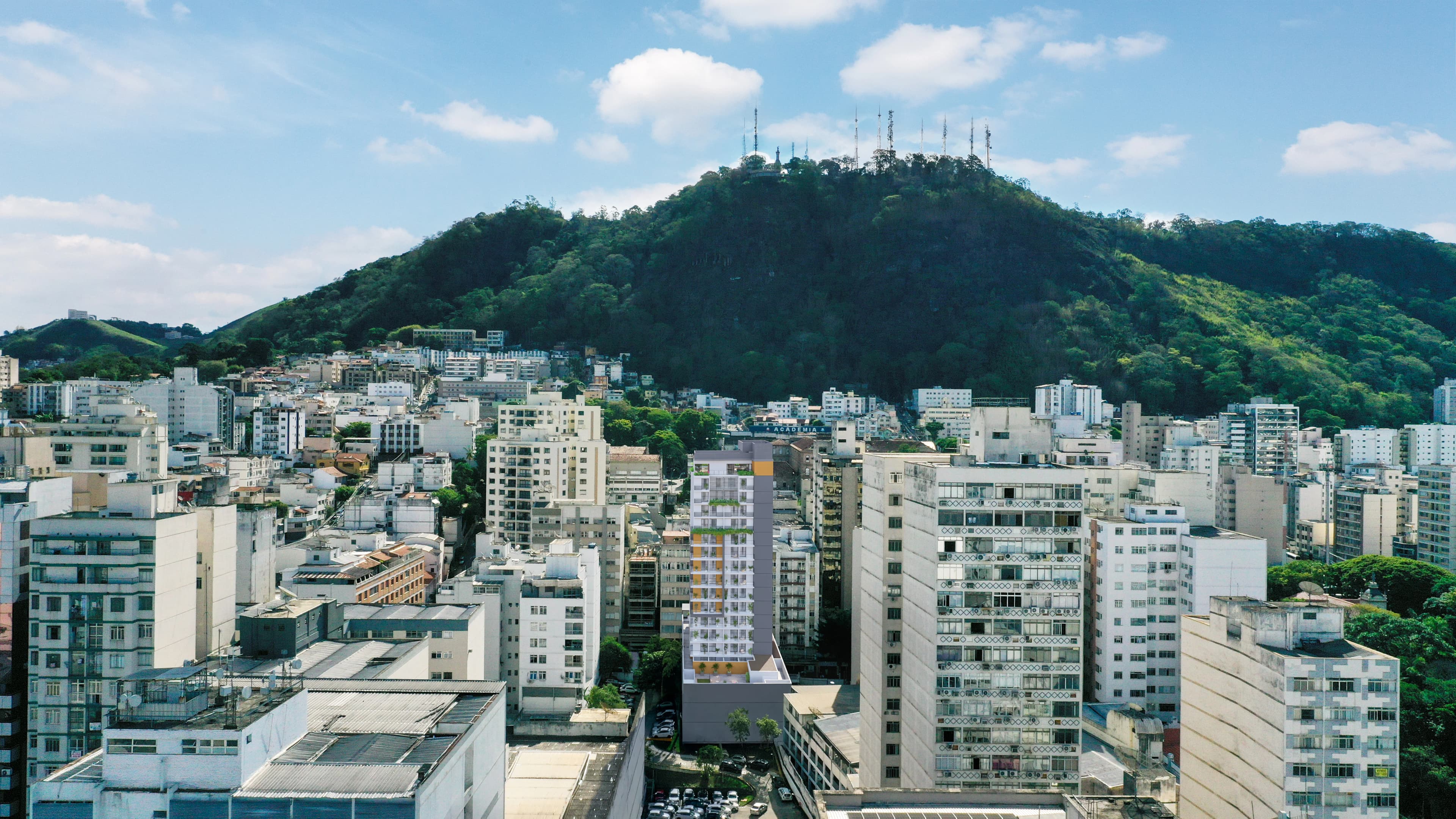 Vista dos fundos para o Cristo